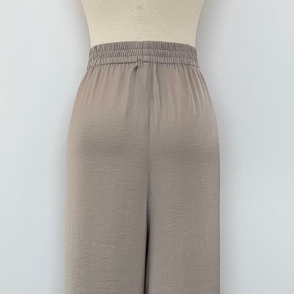 Barefoot Dreams Washed Satin Wide Leg Pants Feather Size XL NWT - Picture 6 of 10